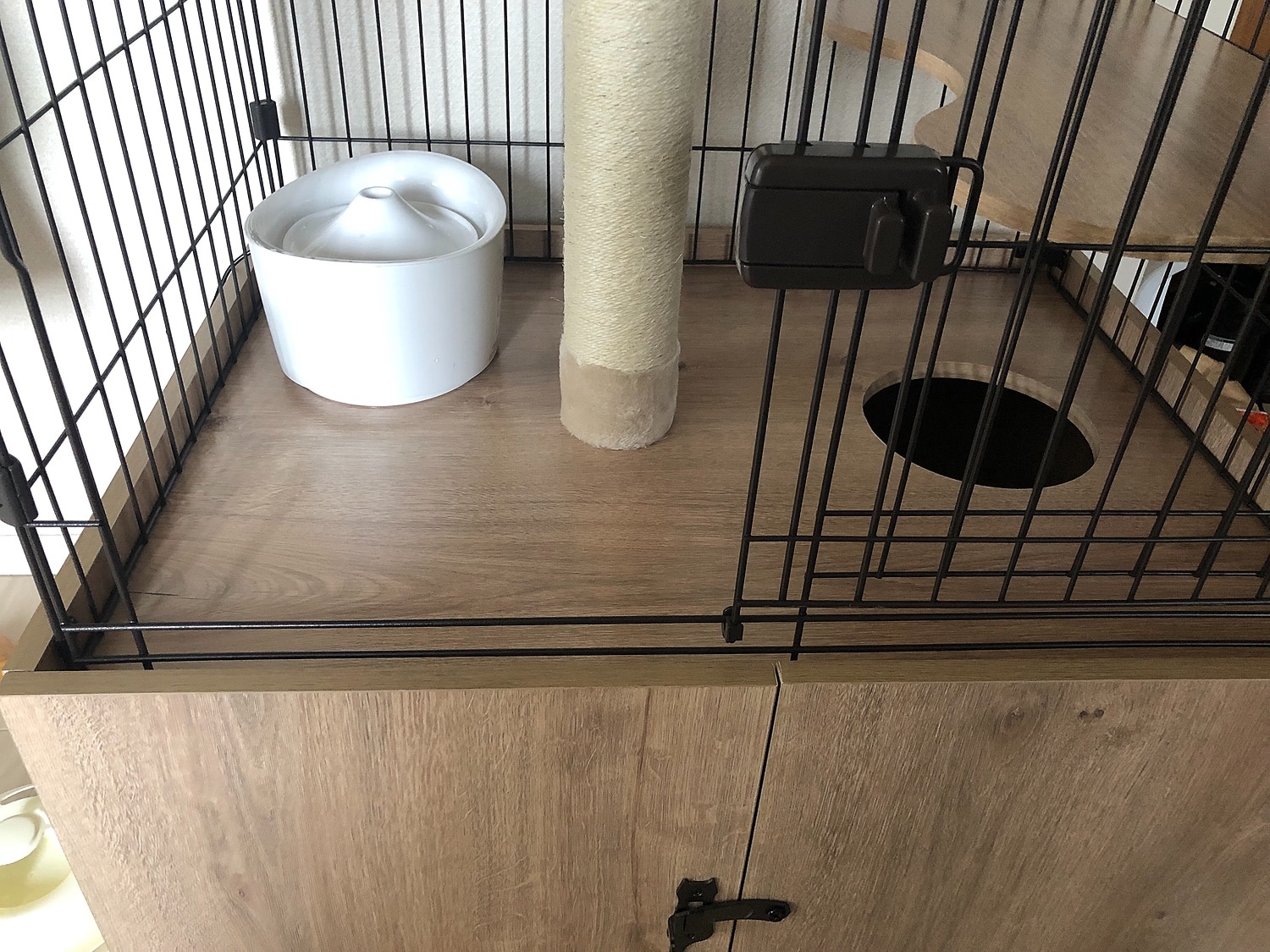 アイリスオーヤマ 猫 ケージ 2段 3段 ハンモック トイレ収納 コンパクト ワイド ゲージ スリム キャットケージ 隠 アイリスオーヤマ キャットケージ 猫ケージ口コミ レビュー画像14