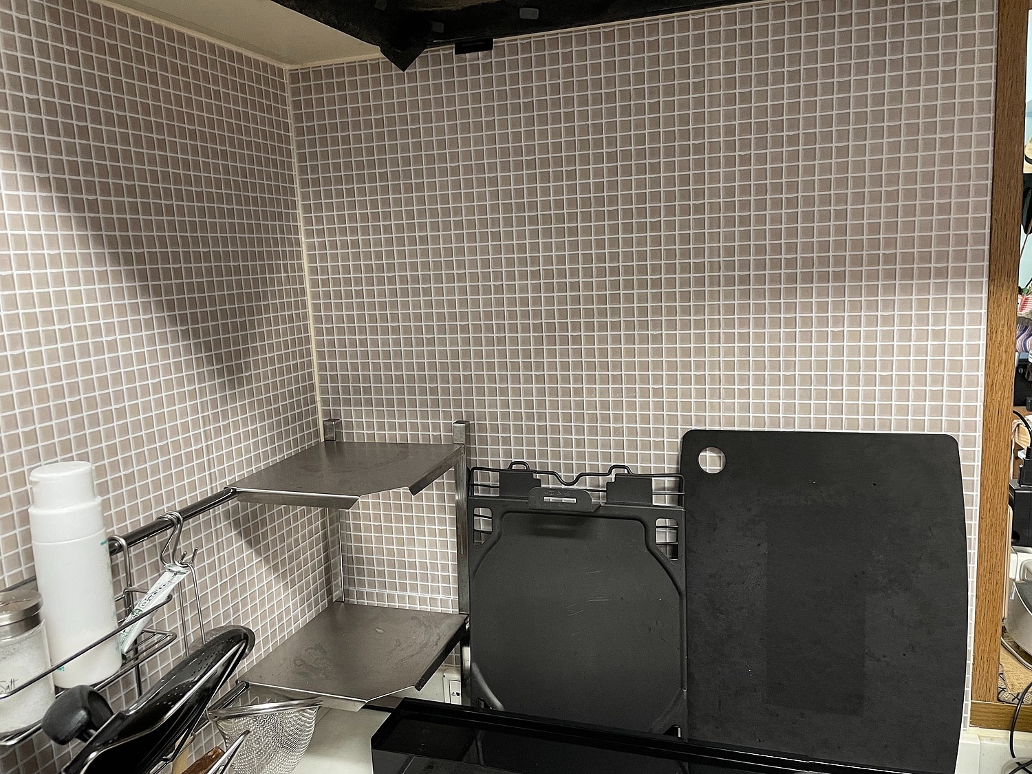 楽天市場 壁紙 シート オリジナル Hatte Me ハッテミー シンプルタイル 65 1m モザイクタイル サブウェイタイル スクエアタイル キッチン 防水 テーブル リメイクシート 壁紙屋本舗 壁紙屋本舗 カベガミヤホンポ みんなのレビュー 口コミ