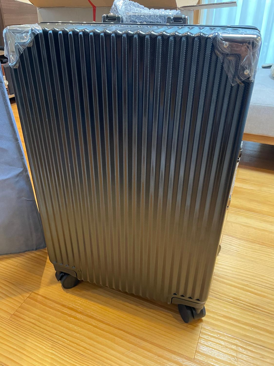 ★TVメディアで紹介★正規品 スーツケース キャリーケース キャリーバッグ 機内持ち込み 1泊2日 2泊3日 3泊4日  C.jutroスーツケース スーツケース口コミ フレームタイプスーツケース レビュー画像18