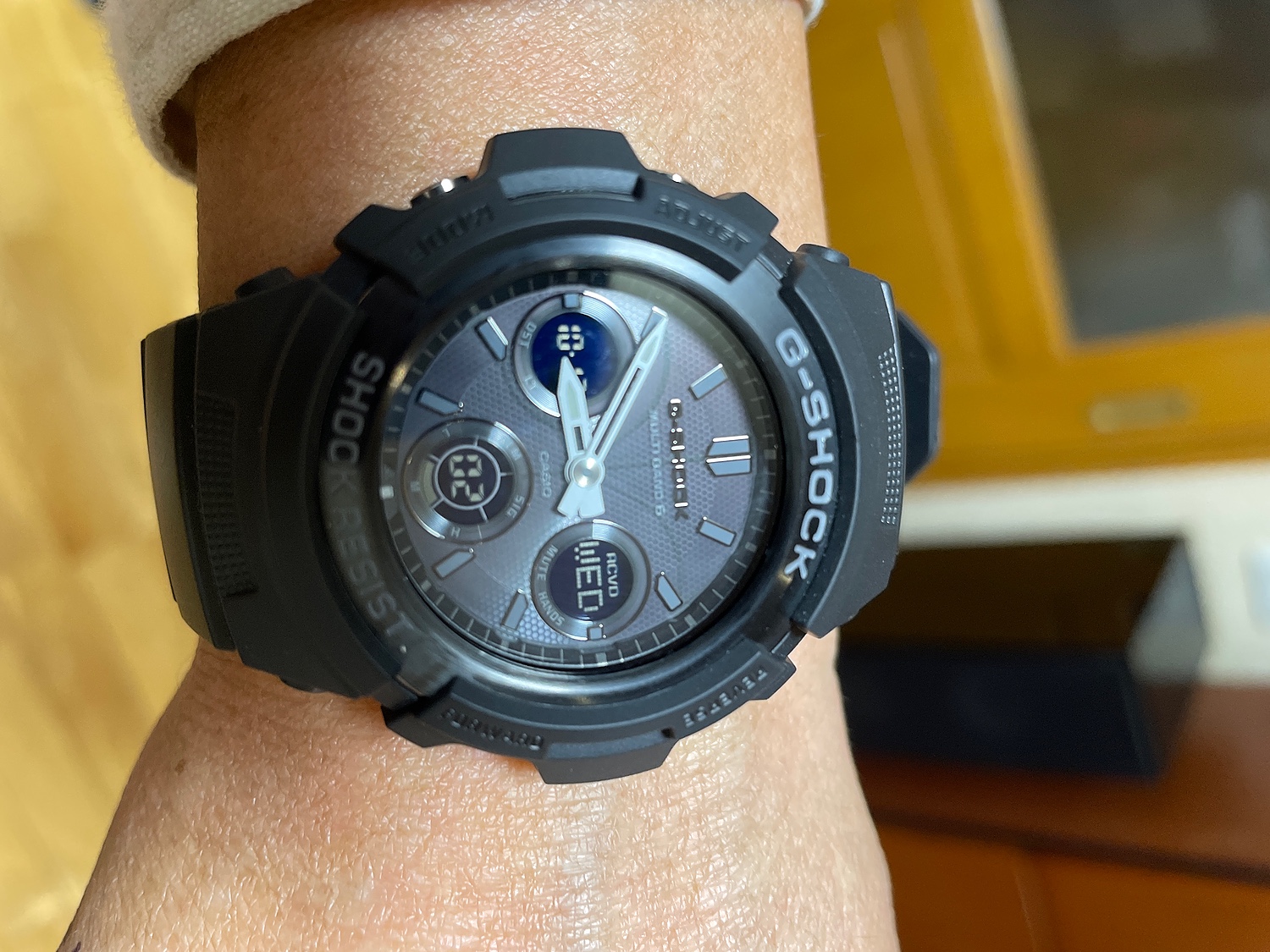 楽天市場】【10%OFFクーポン配布中 4/24〜4/27】 G-SHOCK G