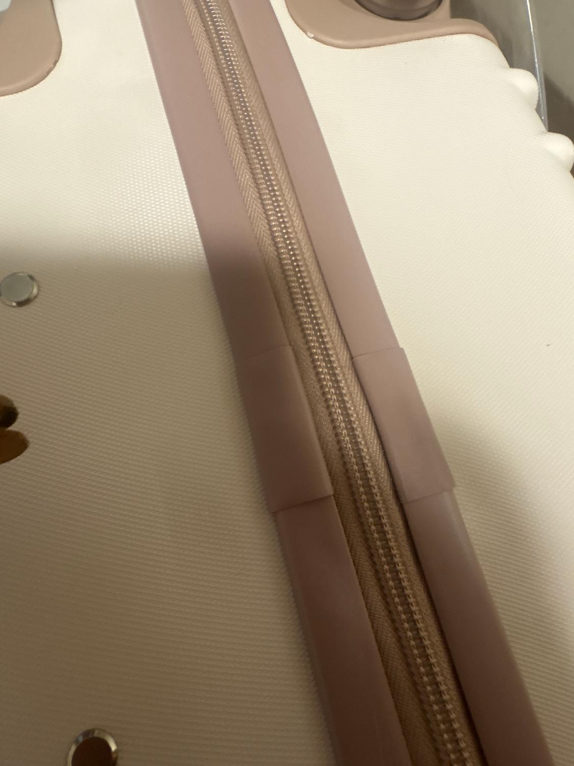 スーツケース 機内持込 軽量 キャリーバッグ TSAロック USBポート ドリンクホルダー 静音 人気 修学旅行 大容量 TANOBIスーツケース T9088口コミ スーツケース軽量 レビュー画像6