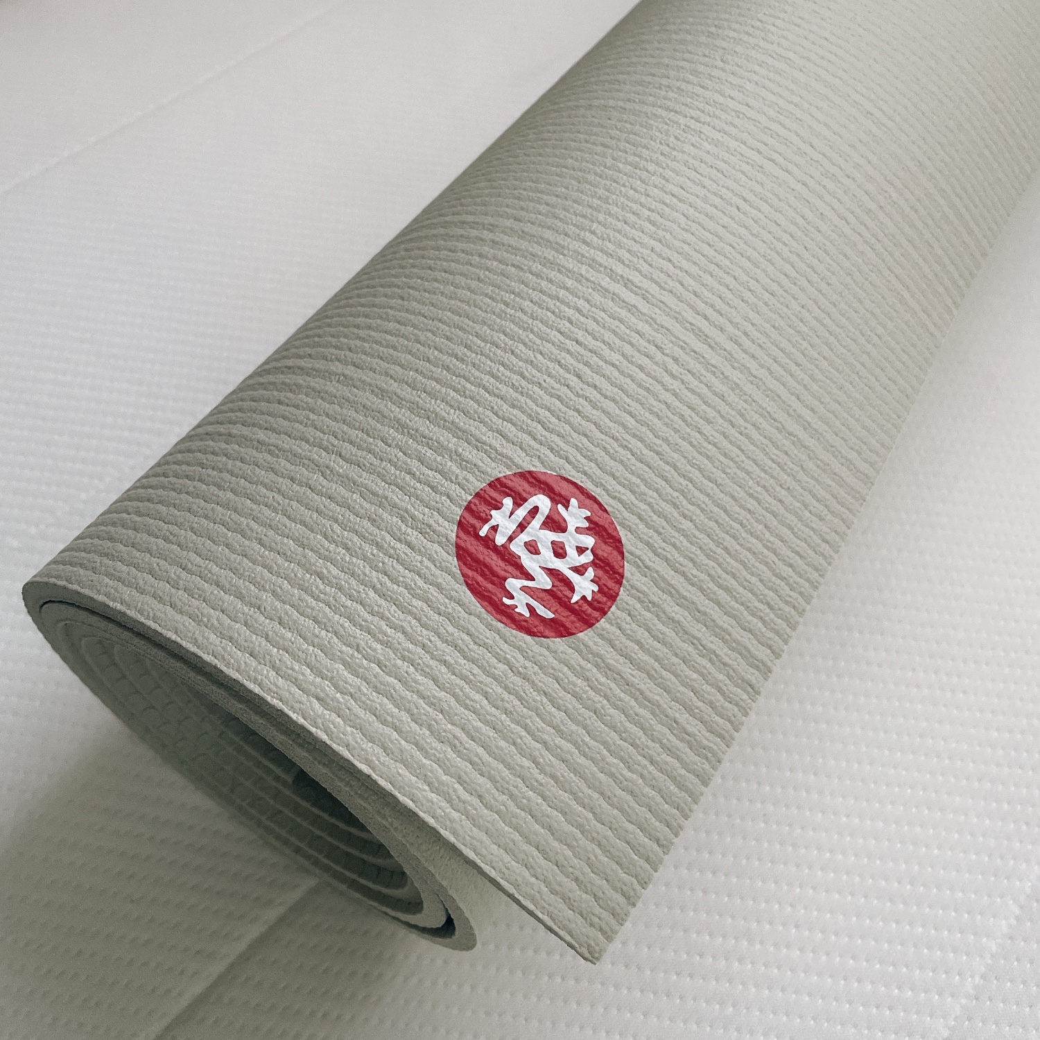 楽天市場】マンドゥカ Manduka ヨガマット プロ 6mm 《1年保証