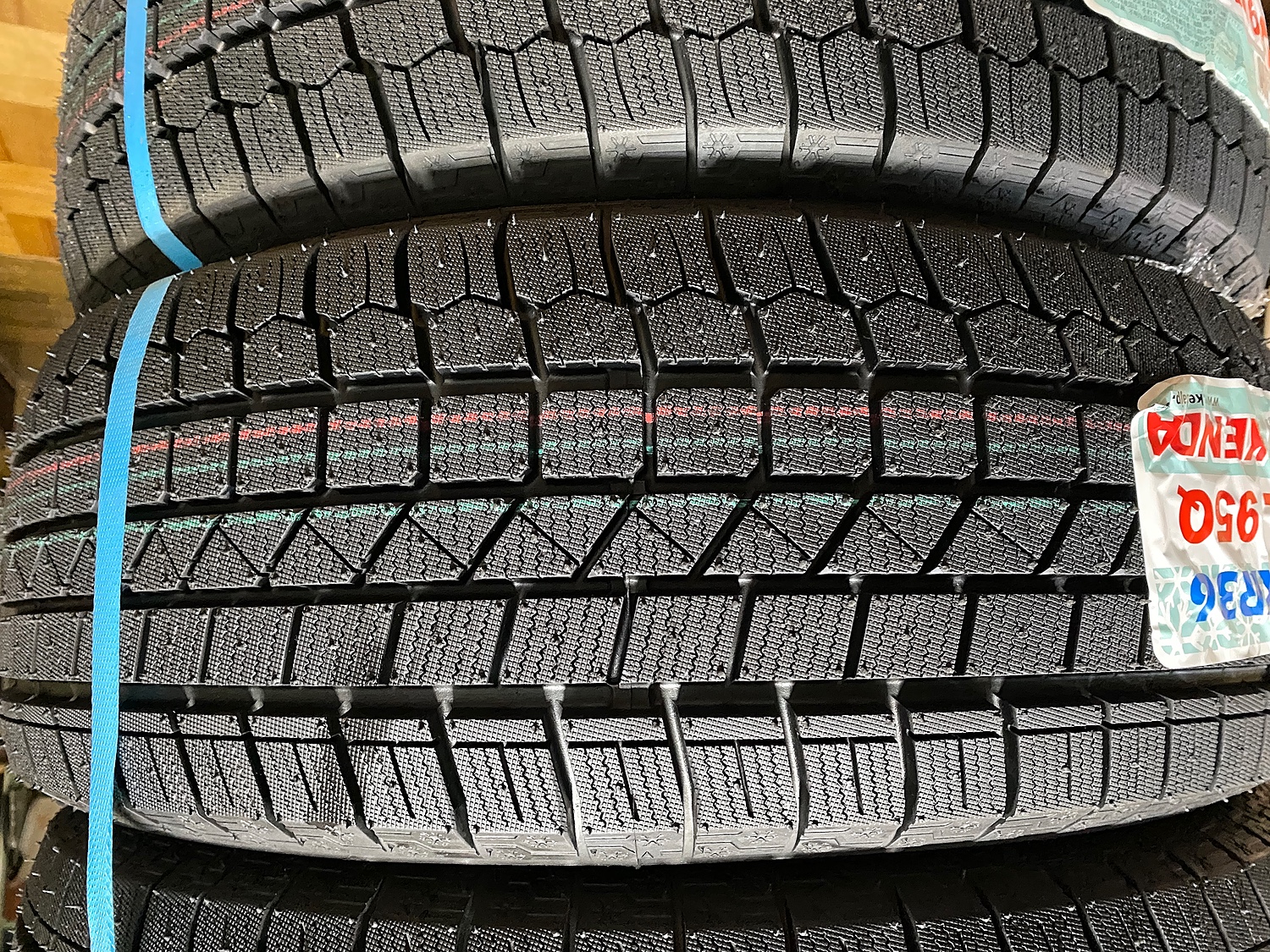 楽天市場】4本セット ケンダ KENDA KR36 215/60R16 2021年製 新品スタッドレスタイヤ 215/60/16 スタッドレス(タイヤ激安王・2号店)  | みんなのレビュー・口コミ