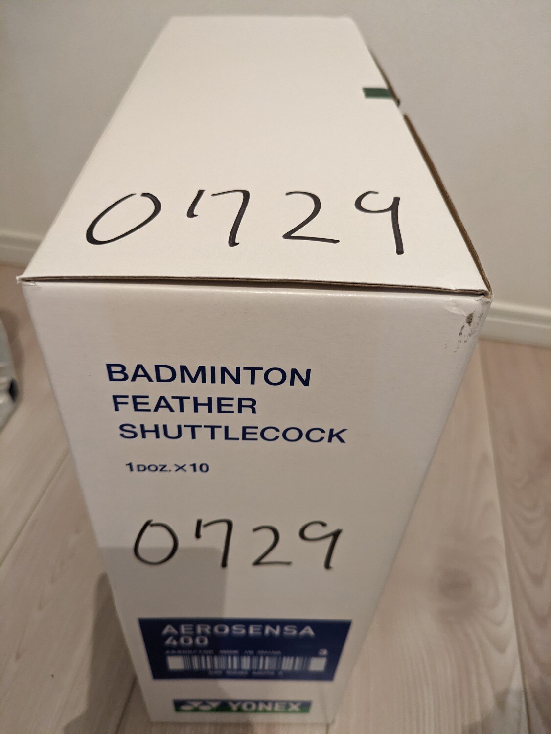 楽天市場】ヨネックス シャトル 10ダース エアロセンサ400 AS-400