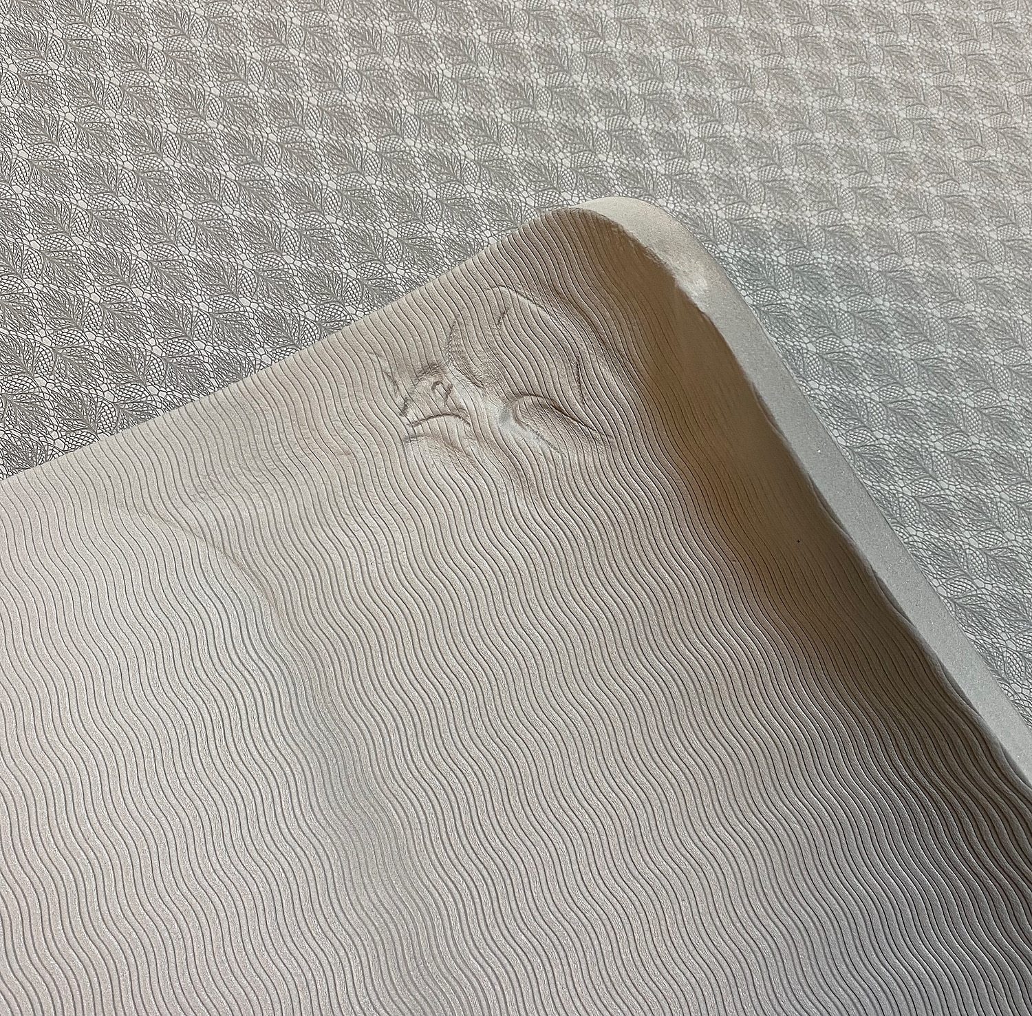 ヨガマット 10mm 高級 TPE 素材 無臭 滑りにくい トレーニングマット エクササイズマット ピラティスマット ト ヨガマット TPE素材 10mm厚 レビュー画像9
