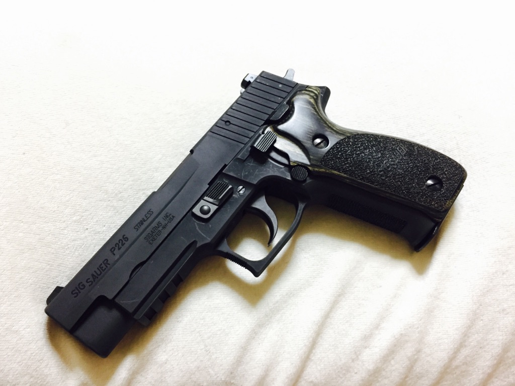 KSC SIG P226R ラバーグリップ システム7 HW｜A530 楽天市場】KSC SIG P226R ラバーグリップ システム7 HW｜A530