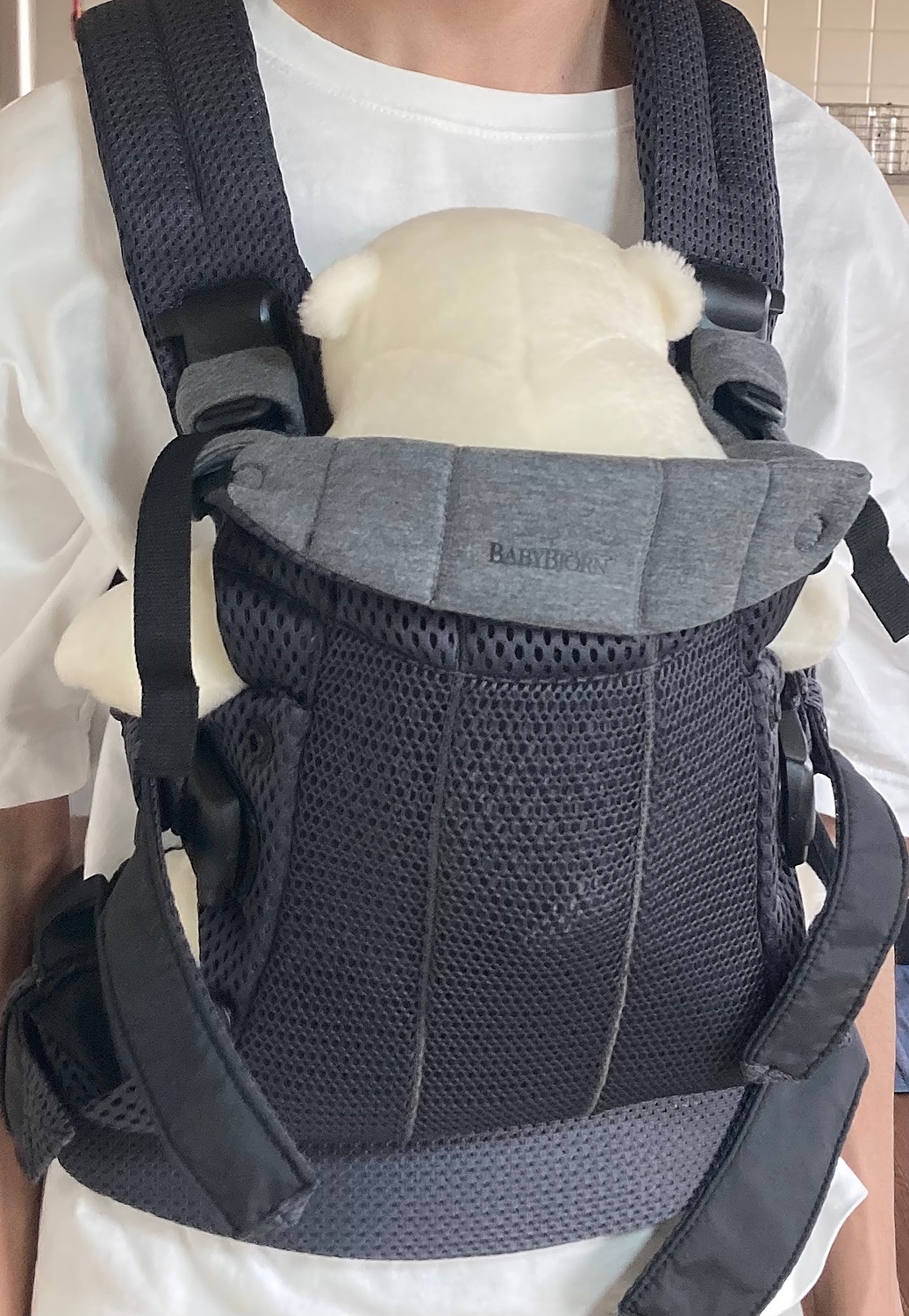 BABYBJORN ベビービョルン 抱っこ紐 ハーモニー クリーム - 移動用品