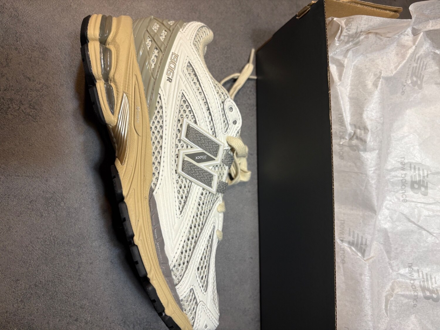楽天市場】【SALE／40%OFF】New Balance M1906RP / M1906RQ