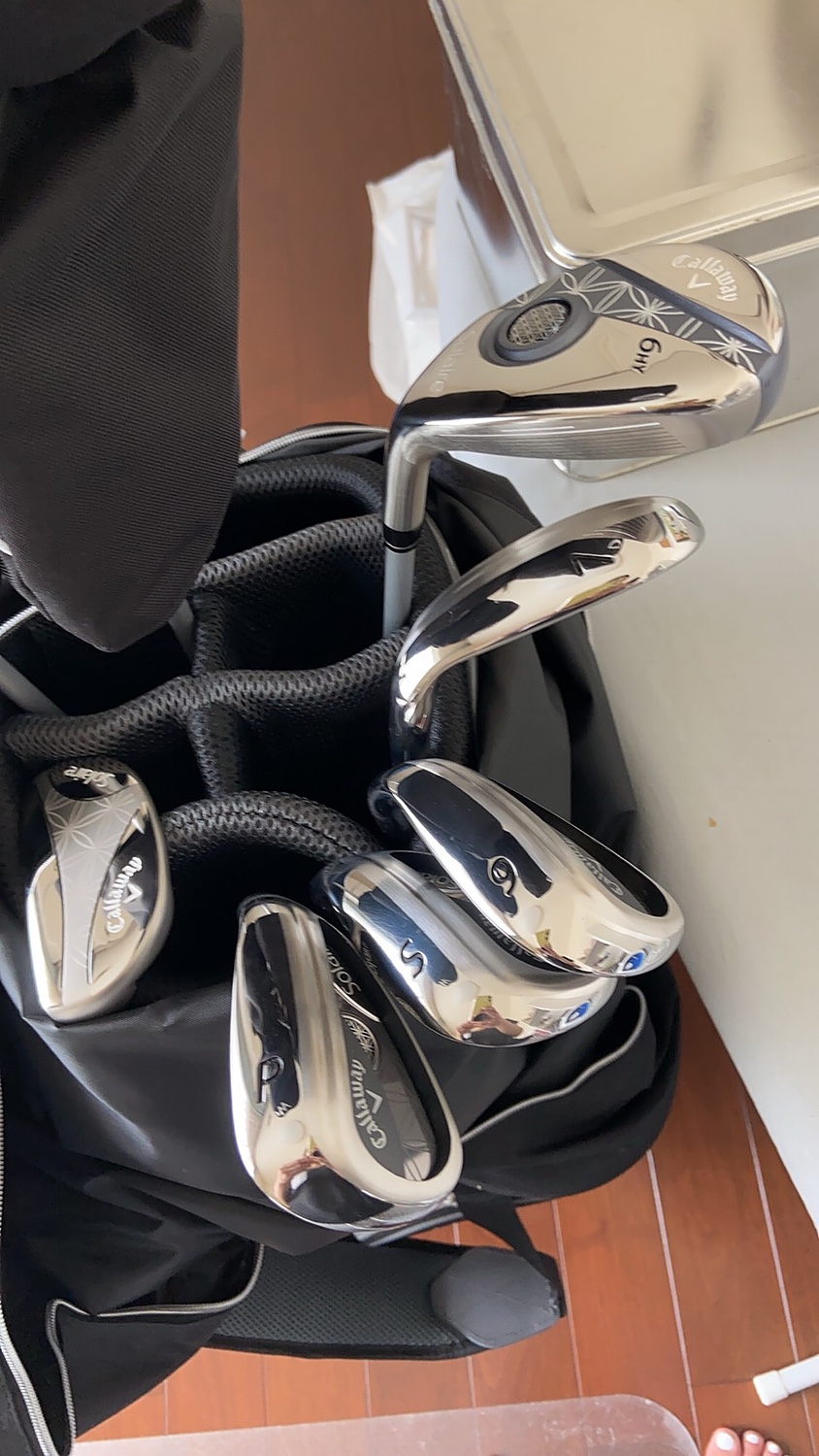 良品　人気　♥レディース　Callaway　SOLAIRE　未使用クラブ含　8本 楽天市場】キャロウェイ クラブセット 8本組 キャディーバッグ