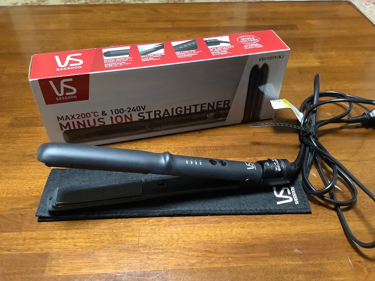 Vidal Sassoon VSI-1019 KJ ヘアアイロン ストレート - 健康