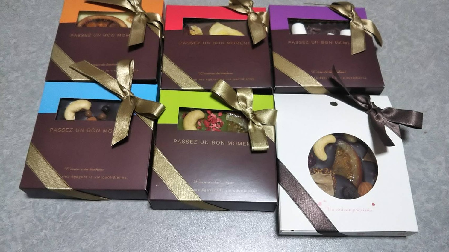 楽天市場 チョコ スイーツ 贈り物 ギフト プチギフト 西内花月堂 送料無料 今季販売終了 チョコ チョコレート 送料無料 どきゅんとショコラ 6種から1個選べる プチギフト おもしろ子供 おしゃれ かわいい 友チョコ スイーツ プチギフト 小分け 限定 Sale セール 西内