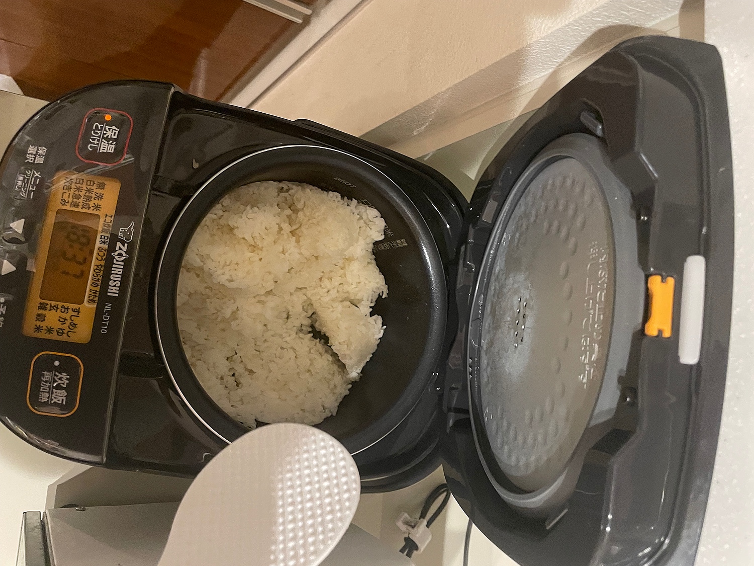 楽天市場】象印マホービン NL-DT10-BA マイコン炊飯ジャー 5.5合