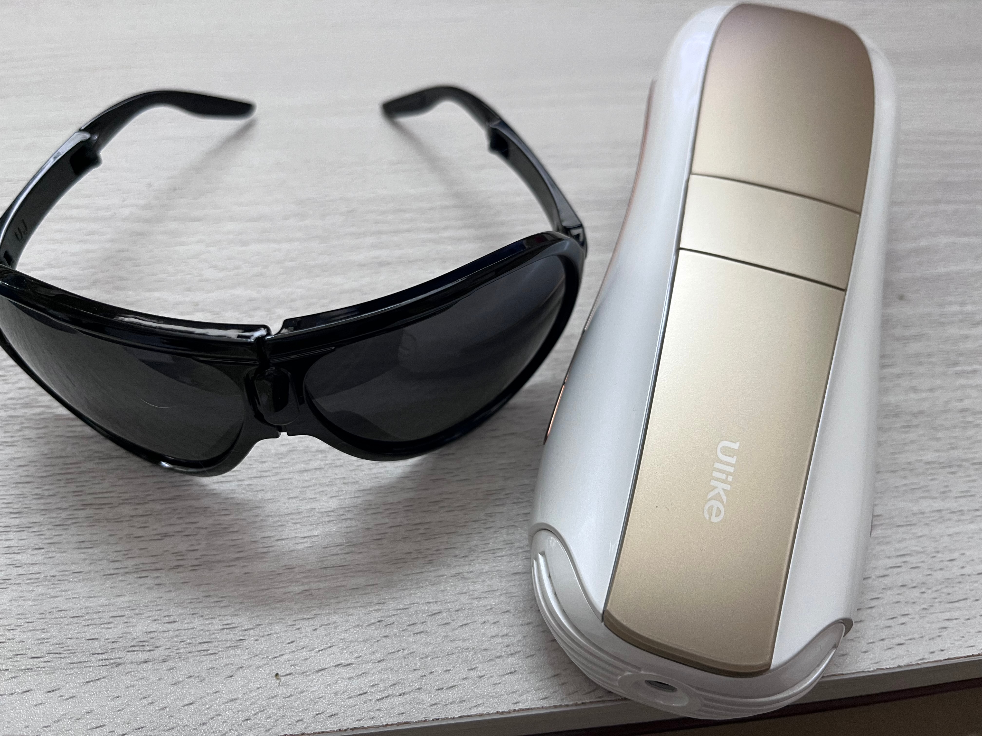 Ulike Air10 脱毛器 サングラス付き 正規品】Ulike 脱毛器 Air10 光美容器 髭/脇/VIO/脚/腕 全身対応