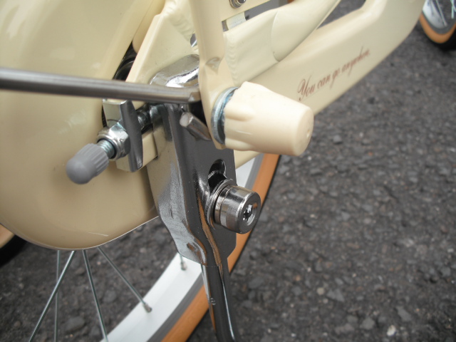 楽天市場】子供用自転車 ブリヂストン ハッチ 18インチ HC182 HACCI 幼児用自転車 幼児車 18インチ キッズ ブリジストン  bridgestone(スノーボード ＆ 自転車 スポイチ) | みんなのレビュー・口コミ