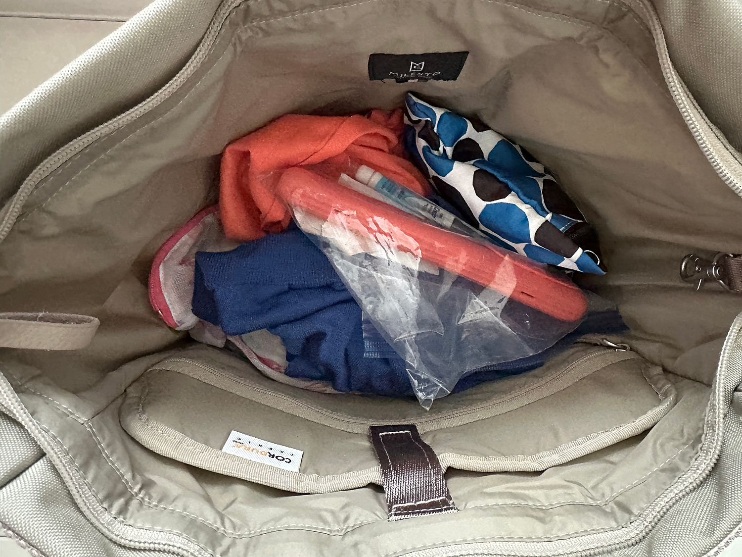 ミレスト　ストラクト　リュックサック 1～2泊旅行＆機内持ち込みに最適！MILSETOのSTLAKTバックパック