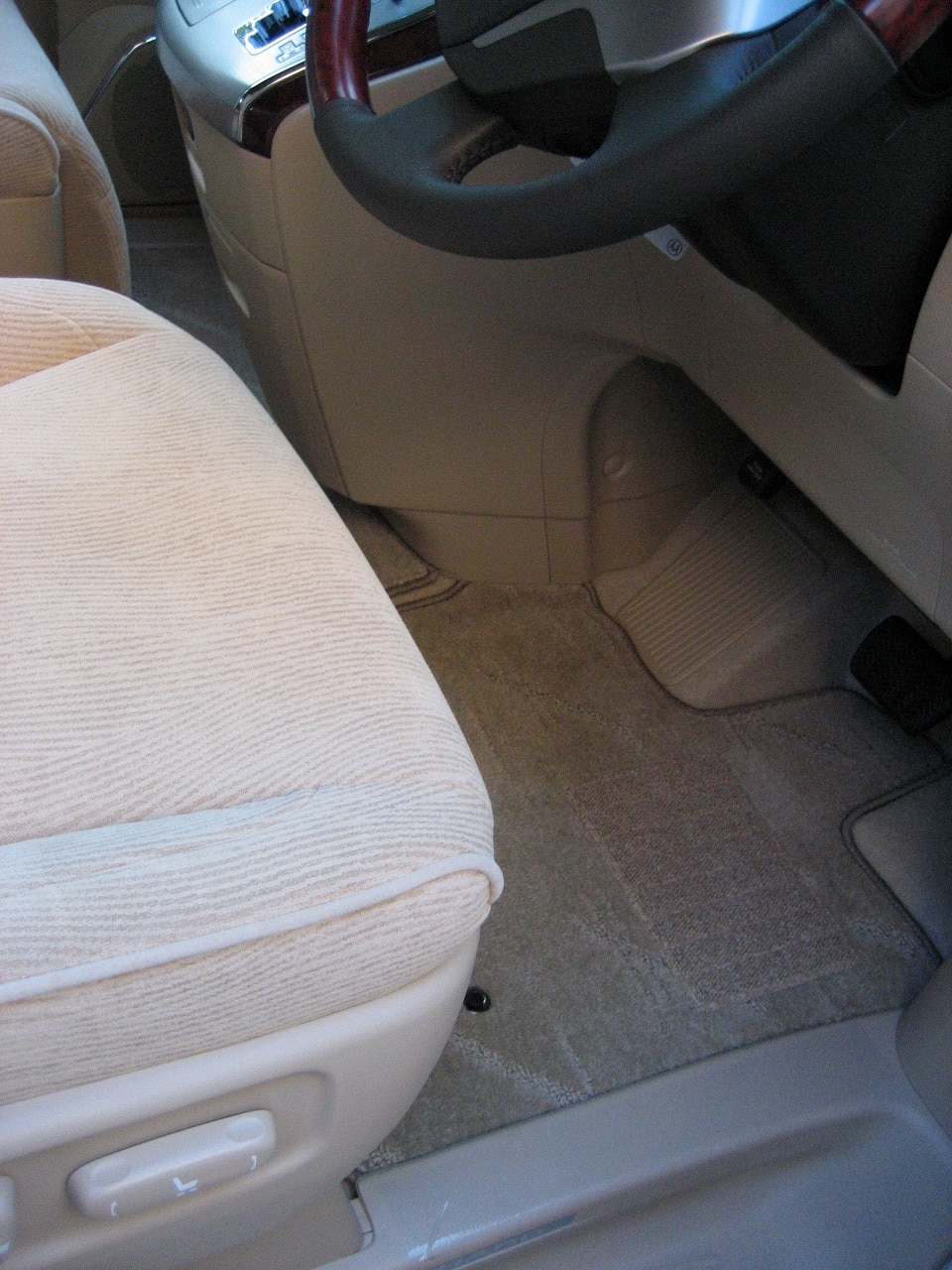 YMTフロアマット　20系アルファード YMTフロアマット 20系アルファード 20系ヴェルファイア レビュー画像5