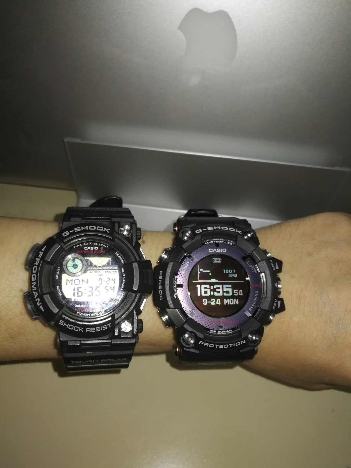 楽天市場 G Shock Gショック Gpr B1000 1jr ソーラーアシスト Gpsナビゲーション 電波 ソーラー ワイヤレス充電 Bluetooth 電波腕時計 国内正規品 メンズ ソーラー電波時計 ジーショック 送料無料 一心堂時計店 みんなのレビュー 口コミ