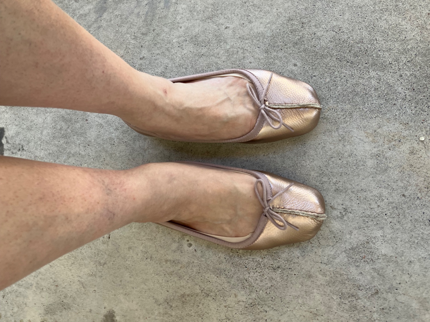Clarks/ 213F Freckle Iceフラットレディースシューズ Freckle Ice / フレックルアイス （ブラックレザー） -Clarks