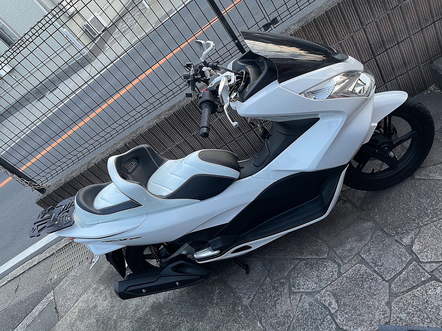 PCX125 リアウィング - パーツ