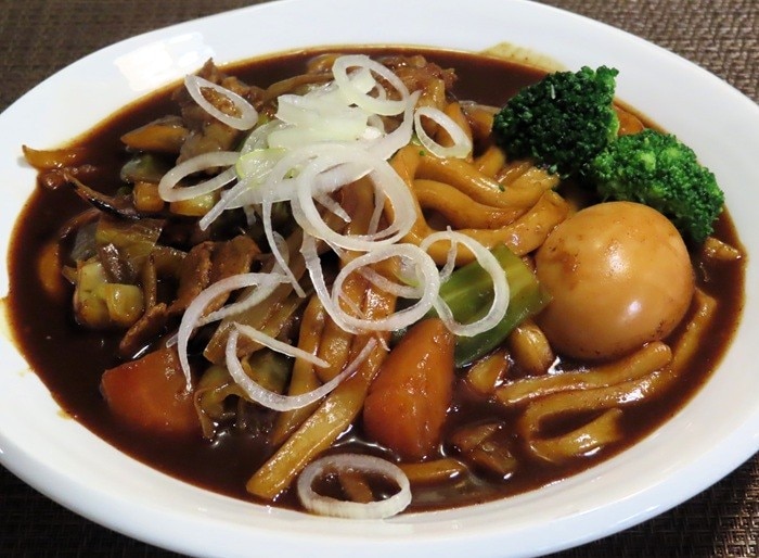 黒カレー伊勢うどんお試し4食入 メール便送料無料 伊勢名物伊勢うどんの太麺にカレールーが絡む 10種のスパイスと和風だし 黒カレー伊勢うどん 伊勢うどん口コミ カレーうどんお取り寄せ レビュー画像4