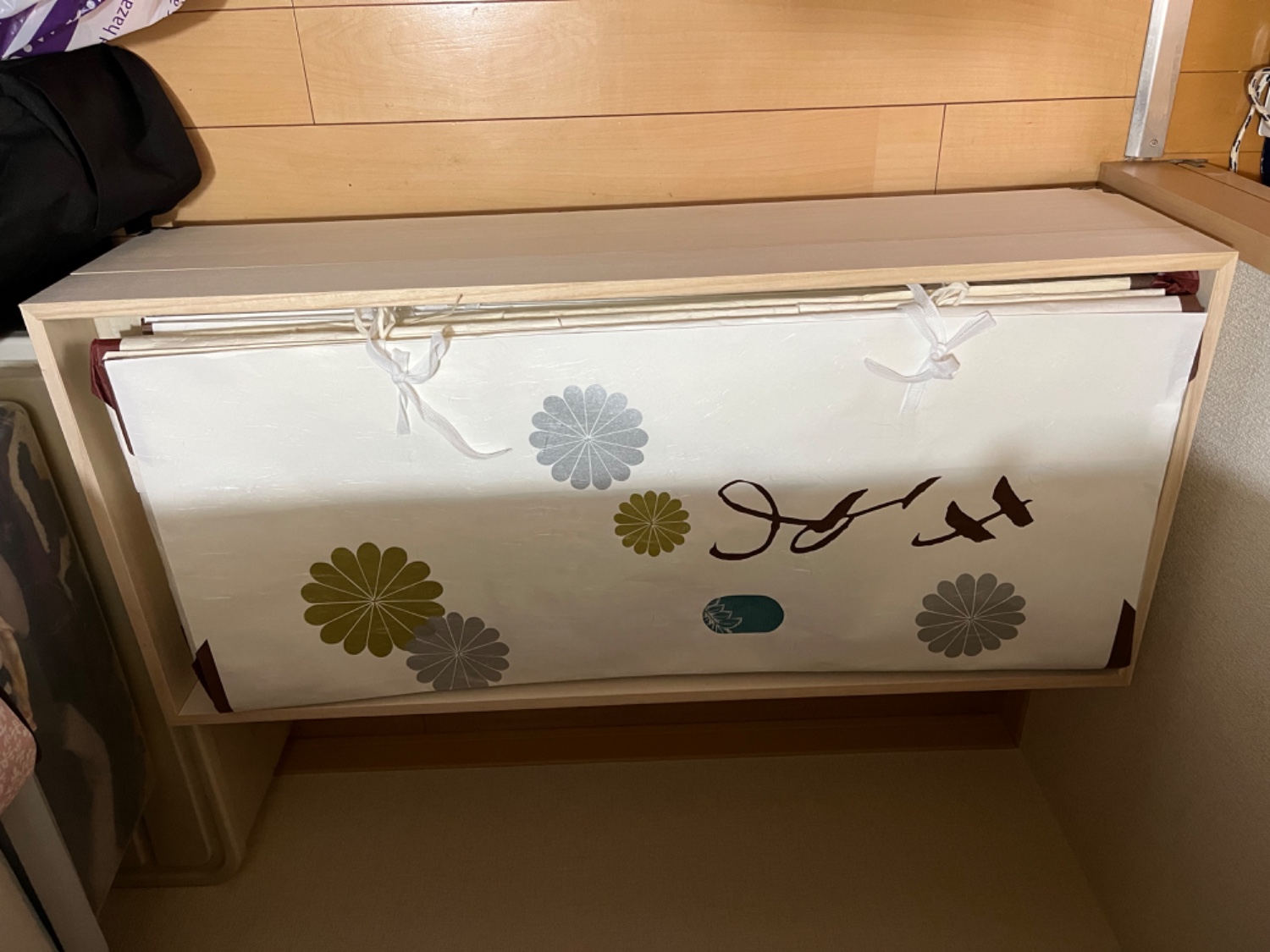 【極美品】日本製 天然桐箱 ローラー付き マーゼルン 着物 和装 小物 節句 楽天市場】桐衣装ケース 桐衣装箱 1段 日本製 桐箱 着物 HI-0001