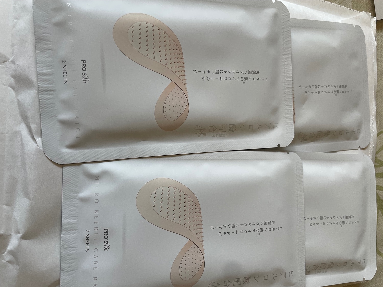 u*2様 【2000針】100回分のマイクロニードルパッチ ヒアルロン酸 くま 楽天市場】ヒアルロン酸 マイクロニードル 2枚1回分 1袋 4袋 10