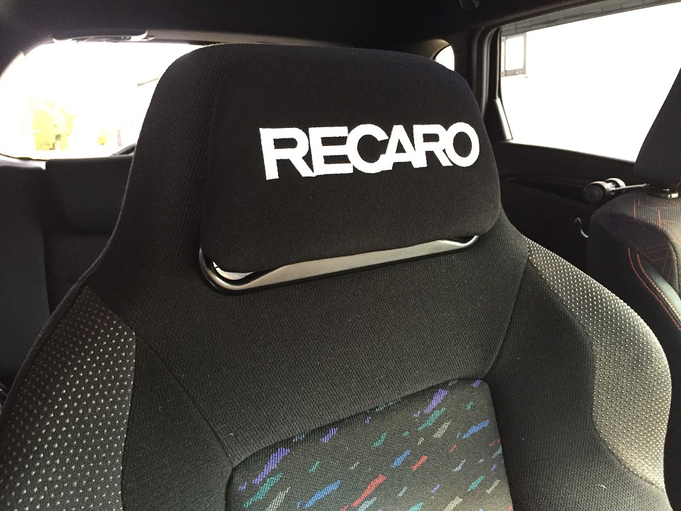 楽天市場】【正規代理店】 RECARO / レカロ ヘッドパッド ブラック レッド ブルー ベロア生地 1個入り□ レカロシート アクセサリー □  ヘッド、パット ヘッドレスト クッション(スポーツサービスジム楽天市場店) | みんなのレビュー·口コミ