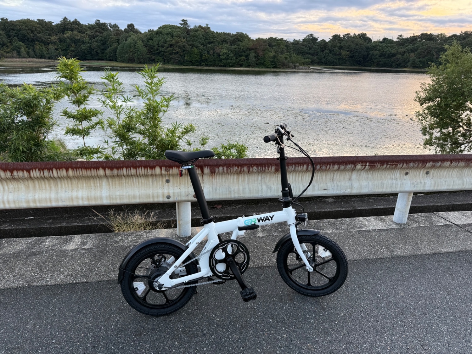 ERWAY 電動自転車 折りたたみ 電動アシスト自転車 16インチ Amazon | ERWAY 電動自転車 折りたたみ 電動アシスト自転車