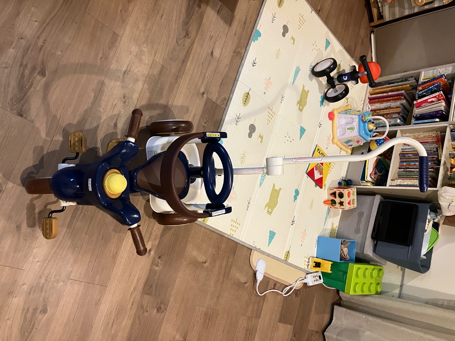 ＼無料イラスト入りボックス／ iimo TRICYCLE 2 #02 三輪車 おしゃれ かじとり 1歳 2歳 3歳 レッ iimo三輪車 三輪車おしゃれ iimo TRICYCLE2 レビュー画像7