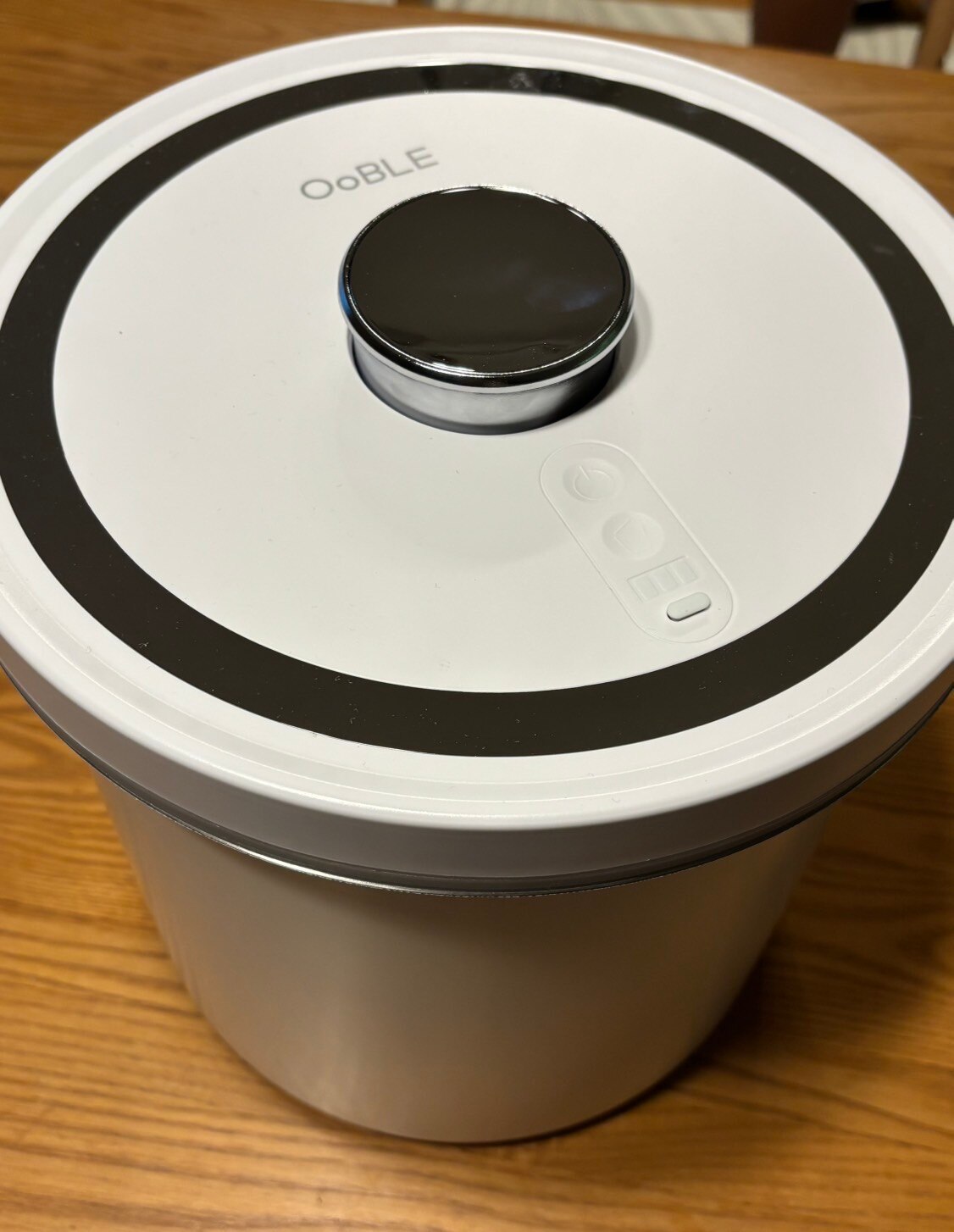 楽天市場】【ポイント10倍】OoBLE オーブル 真空保存容器 電動