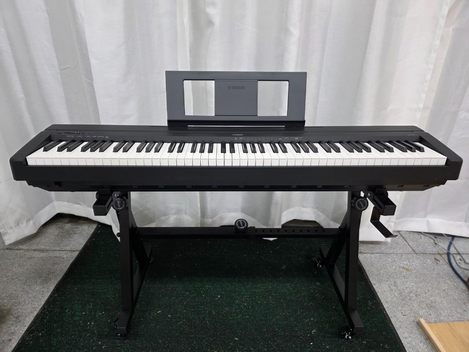 楽天市場】キーボードスタンド ピアノ 88鍵盤 Z型 ホワイト 白 高さ