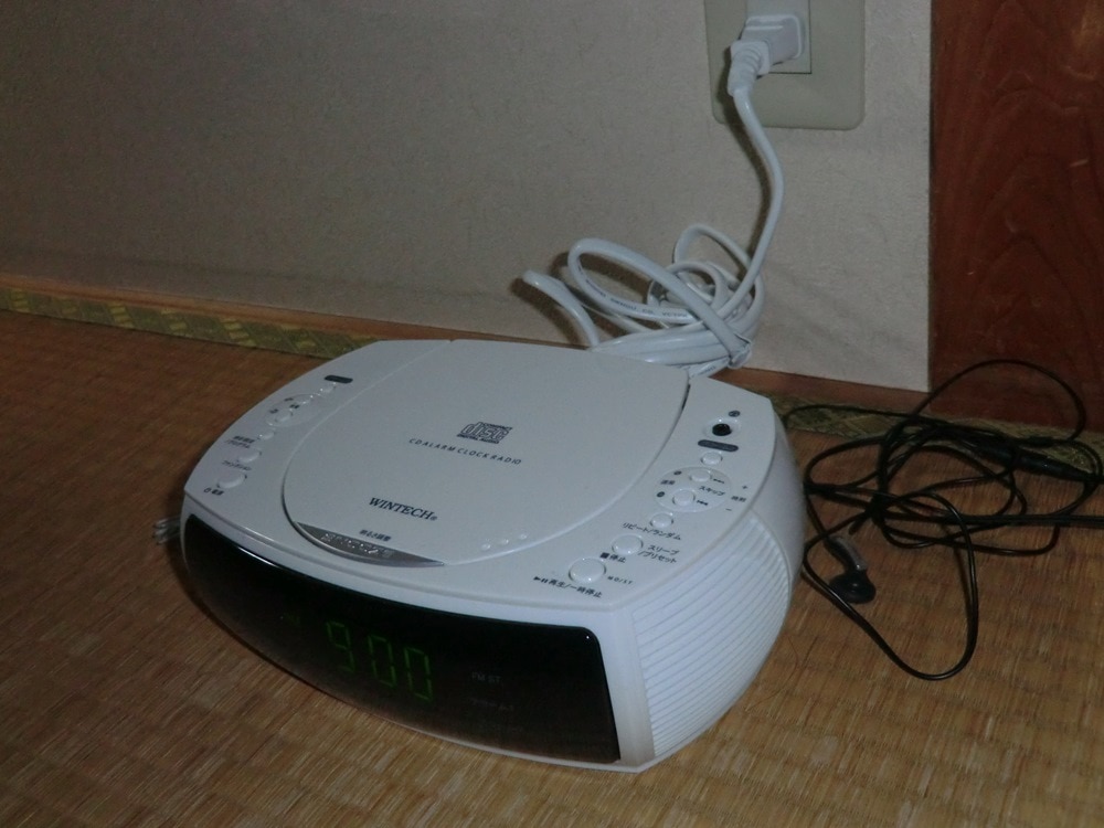 楽天市場】WINTECH クロックCDラジオ（ホワイト） CDC-220 廣華物産