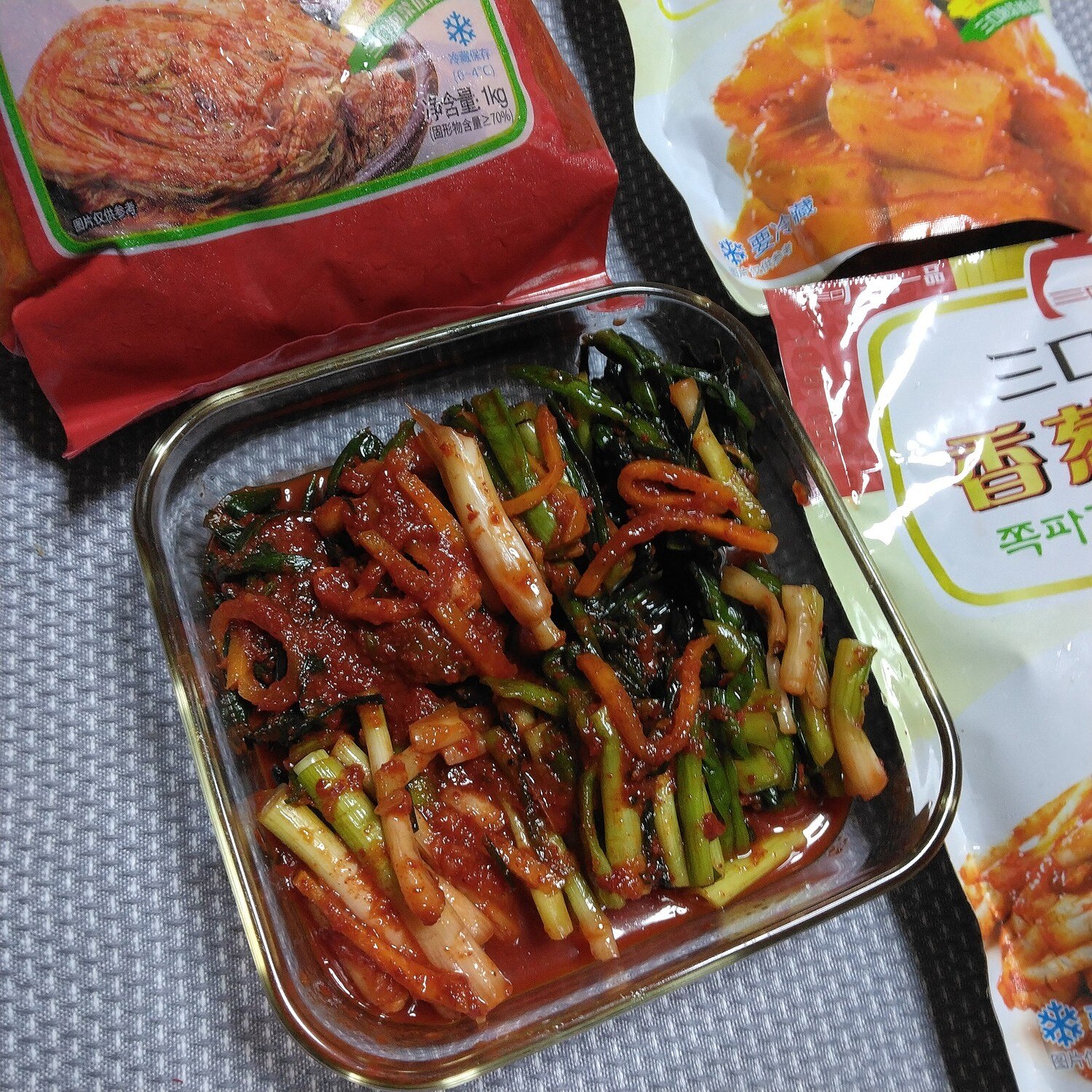 楽天市場】【本州送料無料/クール便】 キムチ 3種 オトクセット ( 白菜 