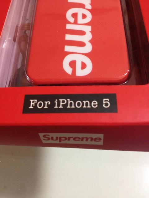 楽天市場 全2種 Supreme シュプリーム Iphone4 Iphone4s アイフォン カバー アイホン ケース レビューを書いて送料無料 即日発送 全4種 Supreme シュプリーム Iphone4 4s ケース ストリート系ブランド クールにiphoneを決める定番アイテム アイラブ