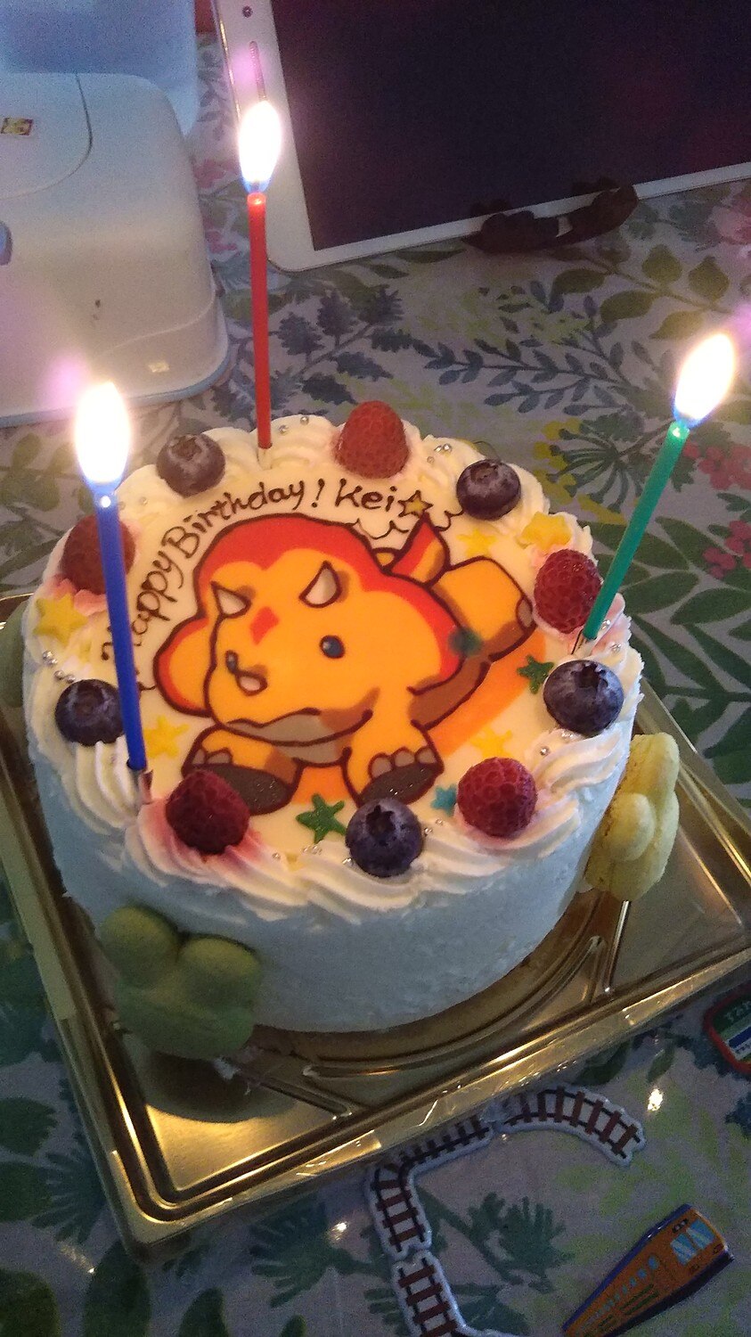 楽天市場 人気商品 お好きなキャラクターや絵柄を手書きしたチョコプレートを飾るホールケーキ です 4号 7号までご用意しました うさぎのマカロンが可愛い オーダーメイドケーキ キャラクターケーキ4号 デコレーションケーキ 誕生日ケーキ キャラクターケーキ 楽天市場 人気商品 お好きなキャラクターや絵柄を手書きしたチョコプレートを飾るホールケーキ です 4号 7号までご用意しました うさぎのマカロンが可愛い オーダーメイドケーキ キャラクターケーキ4号 デコレーションケーキ 誕生日ケーキ キャラクターケーキ