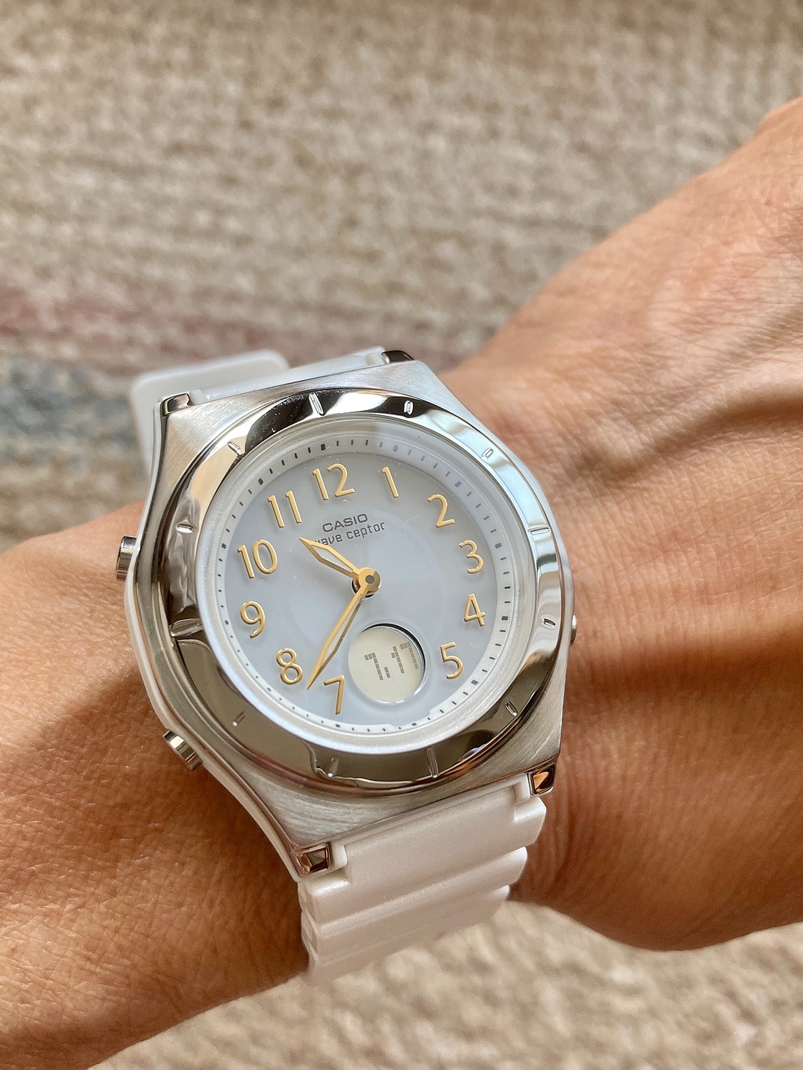 楽天市場】【国内正規品】CASIO(カシオ) wave ceptor(ウェーブセプター