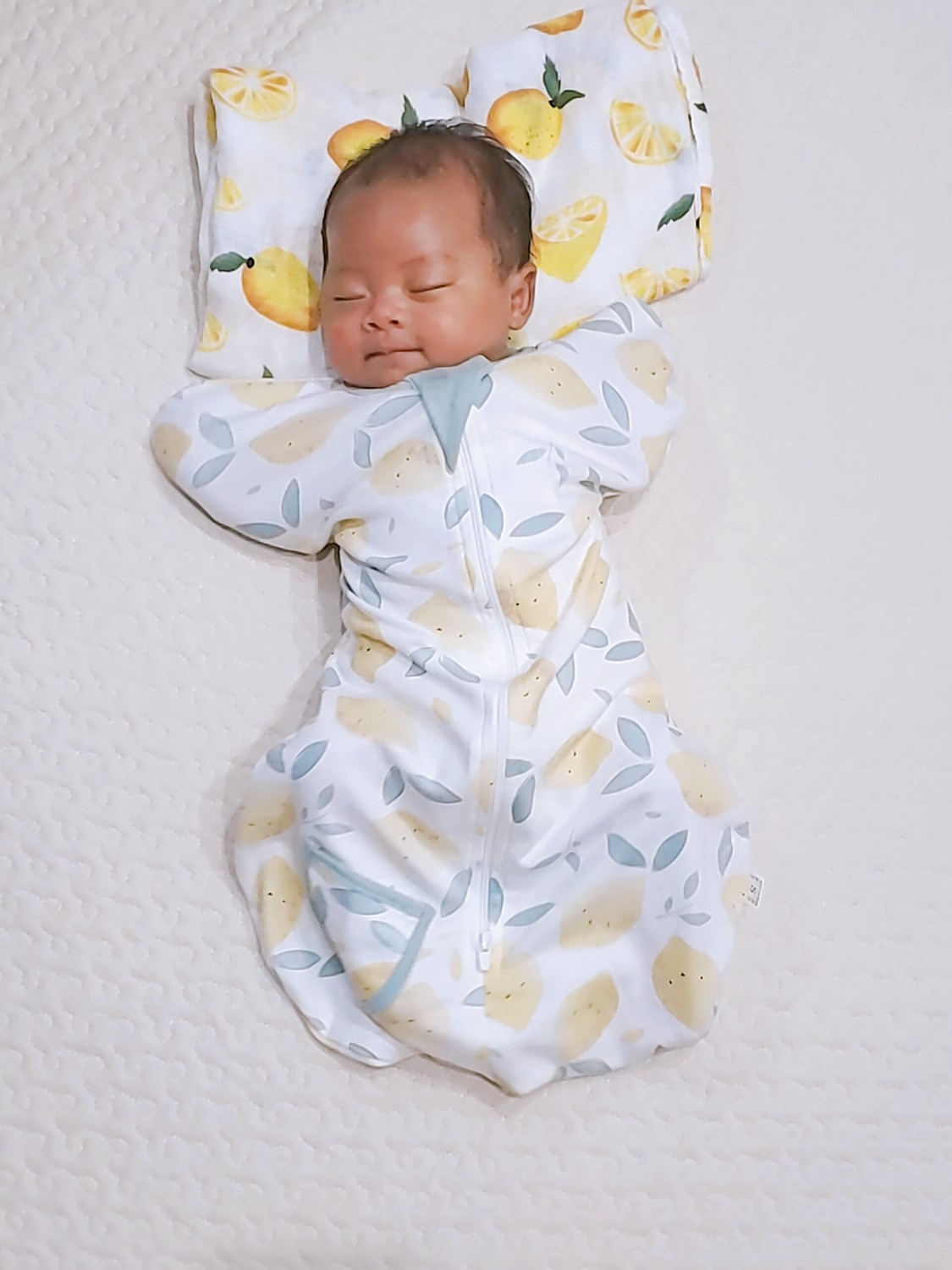 楽天市場 おくるみ スワドル かわいい 可愛い ベビー寝袋 春 夏 秋 冬 赤ちゃん 可愛い 寝かしつけ グッズ 抱っこ布団 クッション 寝かせる 背中スイッチ 赤ちゃん 可愛い おくるみ 新生児 抱っこ 通気性 コットン 夜泣き対策 寝袋 男の子 女の子 保温 涼しい 出産祝い