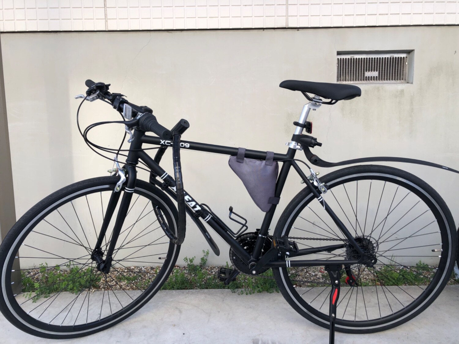 【クロスバイク XC-009ブラック】SHIMANO製21段変速・700Cタイヤ クロスバイク XC-009ブラック】SHIMANO製21段変速・700Cタイヤ 【公式