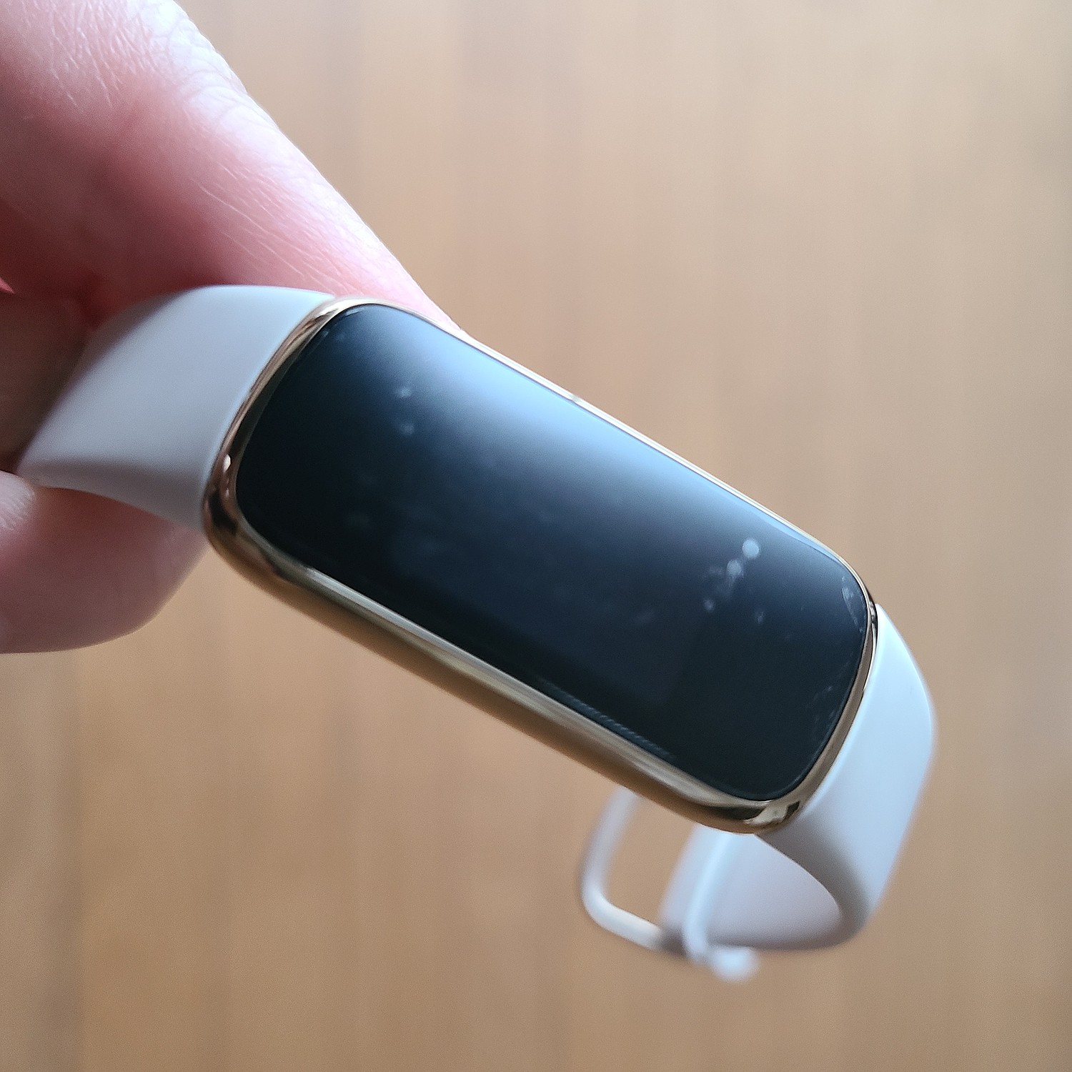 Flexible Shield Matte【反射低減】保護フィルム Fitbit Luxe 日本製 自社製造直販(PDA工房)  みんなのレビュー·口コミ