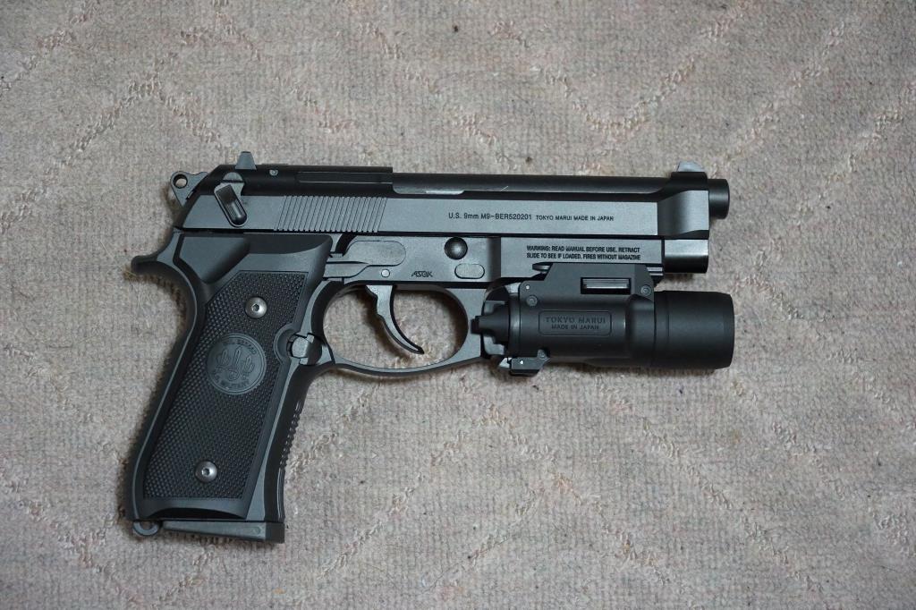 東京マルイ MARUI M9A1 ガスガン CQ フラッシュライト付き