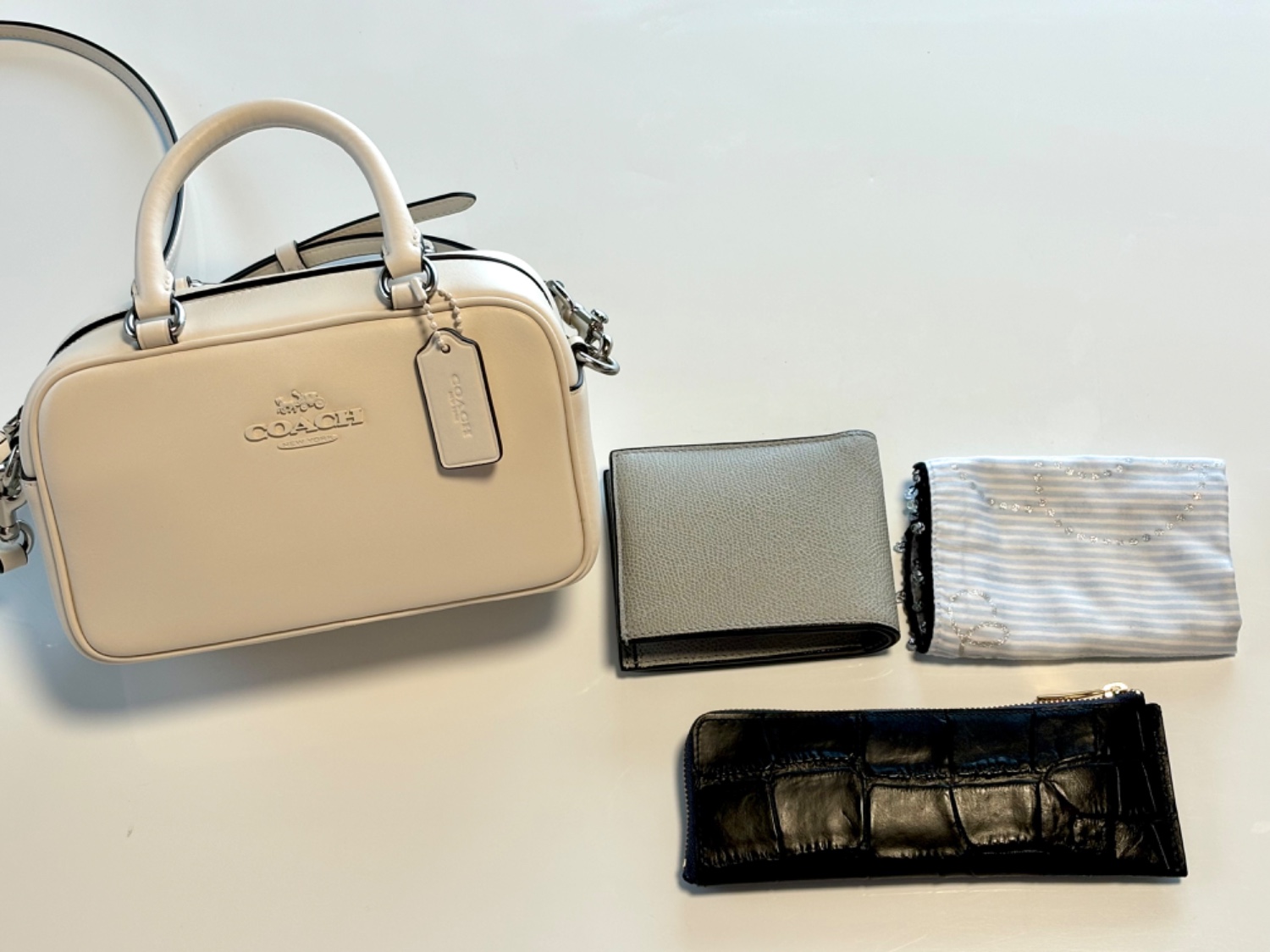 ぽってり可愛いサイズ【Coach】サッチェル クロスボディバッグ ぽってり可愛いサイズ【Coach】サッチェル クロスボディバッグ
