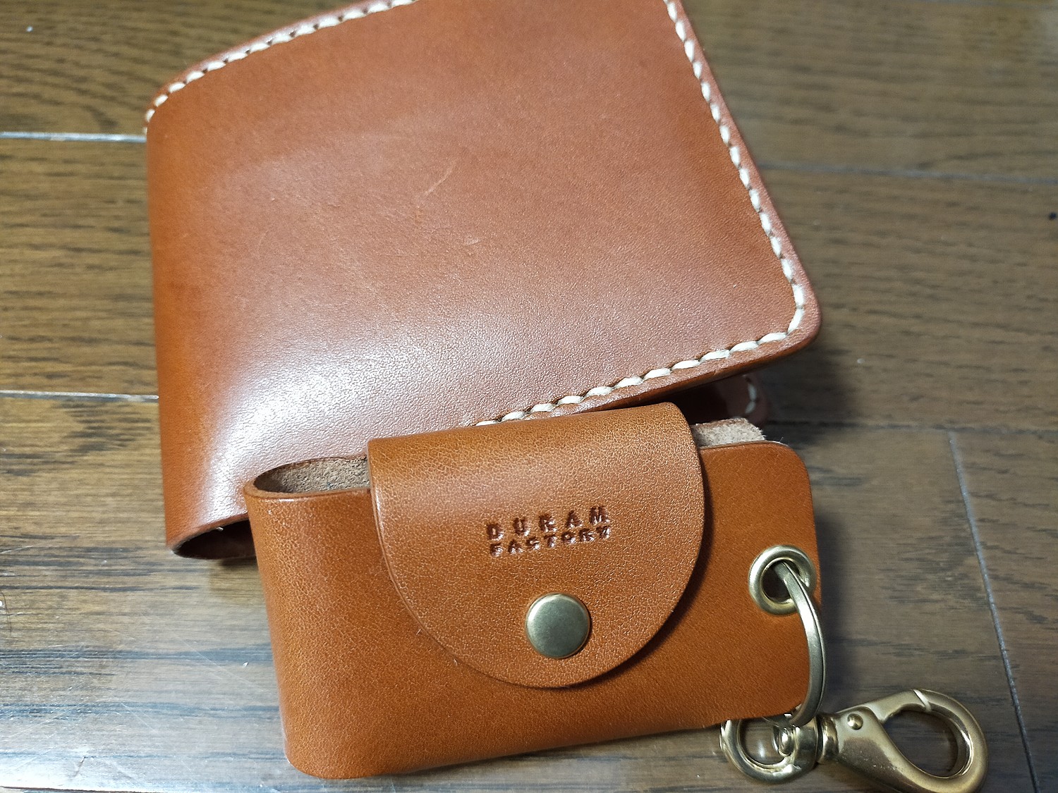 ふるさと納税 小物 福岡県 糸島市  Brown mano キーケース 本革 13003 Duram Factory／ドゥラムファクトリー AJE057-2 Brown スマート キーケース 7005 糸島市 / Duram Factory [AJE001
