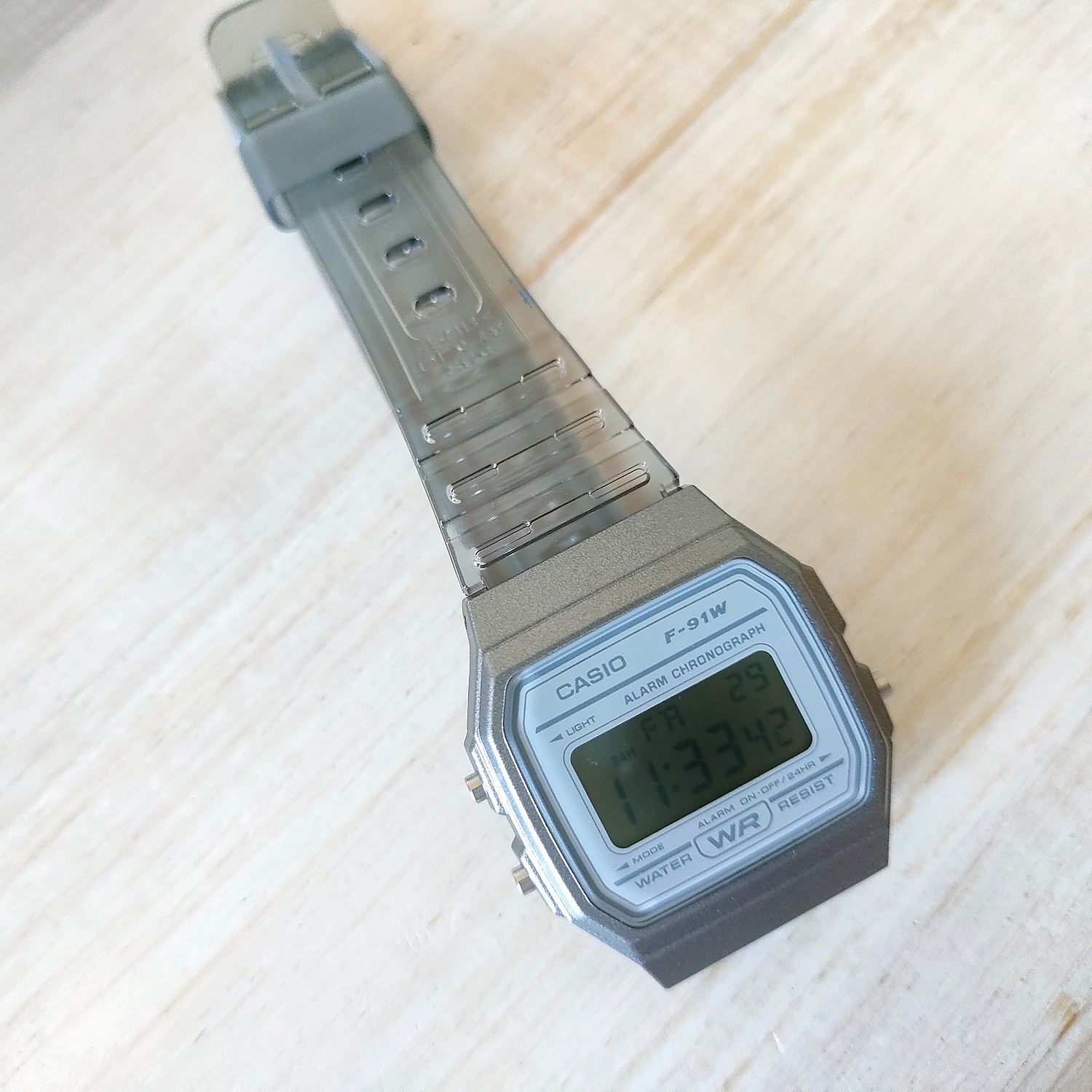 CASIO F-91W クリア スケルトン チープカシオ - 腕時計(デジタル)