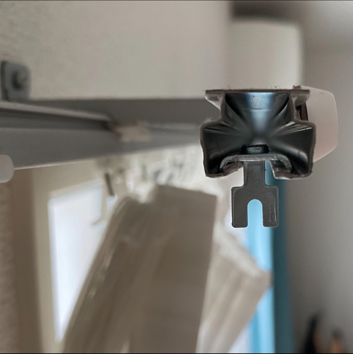 SwitchBot カーテン カーテン3 自動 開閉 スイッチボット 遠隔操作 取付簡単 ソーラーパネルで充電可能 U型 SwitchBotカーテン3 スイッチボット口コミ 自動カーテン評判 レビュー画像13