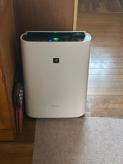 楽天市場】空気清浄機 シャープ KC-T50-W ホワイト系 SHARP 空清 23畳