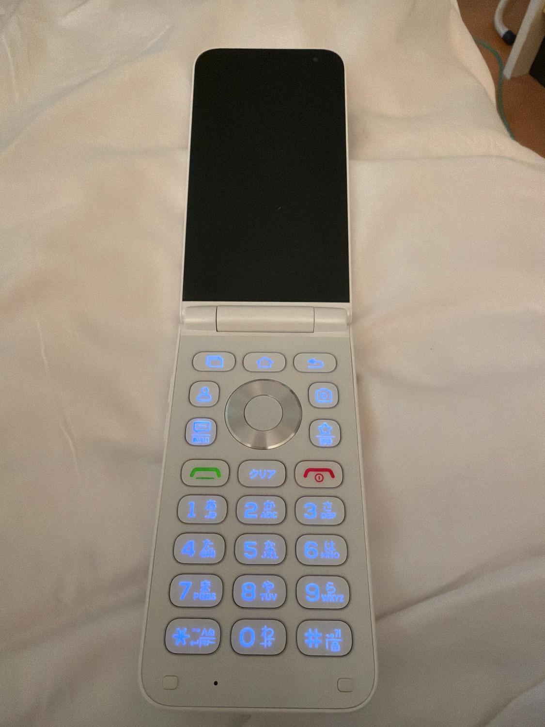 MIVE ケースマ ホワイト 未使用品 MIVE ケースマ SIMフリースマホ ガラケー型スマートフォン AT