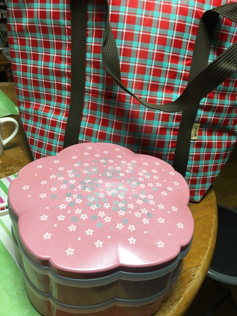 重箱 二段 桜型 7.5寸 23cm 3人用〜4人用 仕切り付き 2600ml 1300ml x 2段 2段重 二段重  桜型重箱 初桜 重箱レビュー レビュー画像13