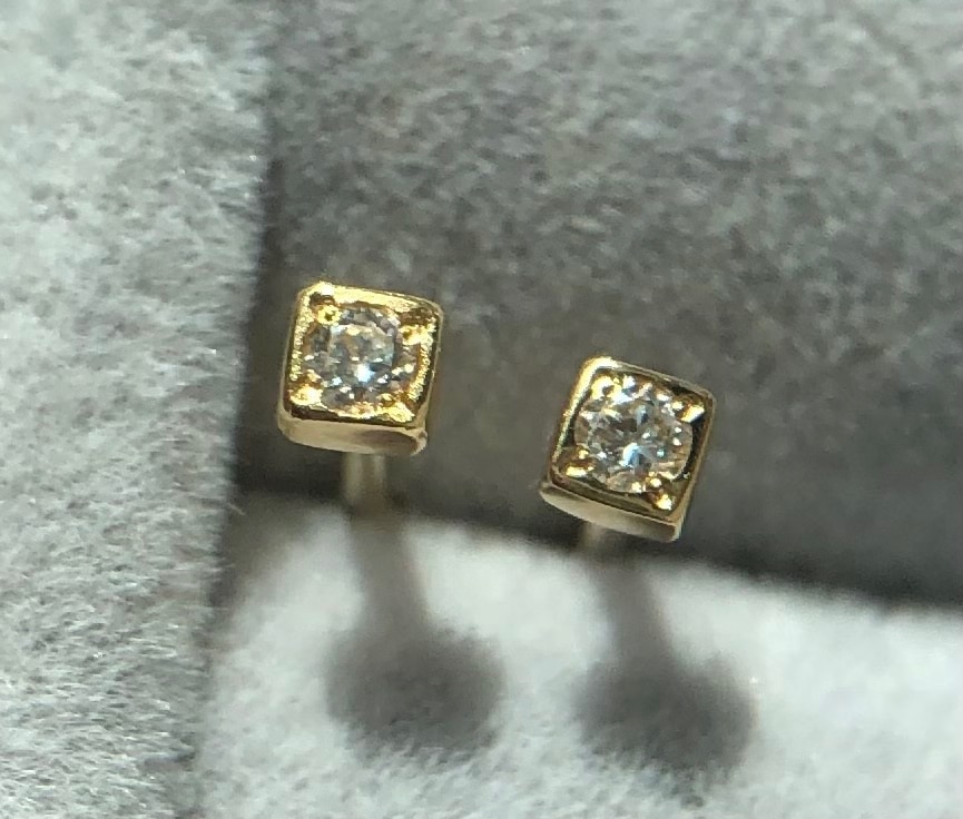 楽天市場】【ピアス】片耳販売22金0.02ctダイヤモンドピアス太さ選べる