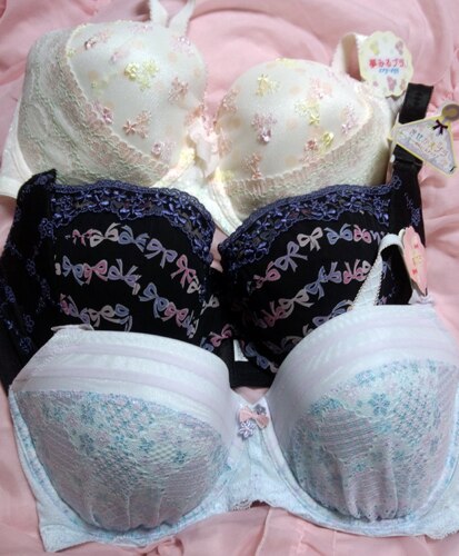 楽天市場 送料無料 福袋 アウトレット ブラ ショーツ 上下セット レディース 下着 買い替え 大きいサイズ アウトレット アモスタイル Web限定 ブラ ショーツセット3点入り福袋 A B C D Eカップ Rcp 送料無料 トリンプ アモスタイル 未購入を含む