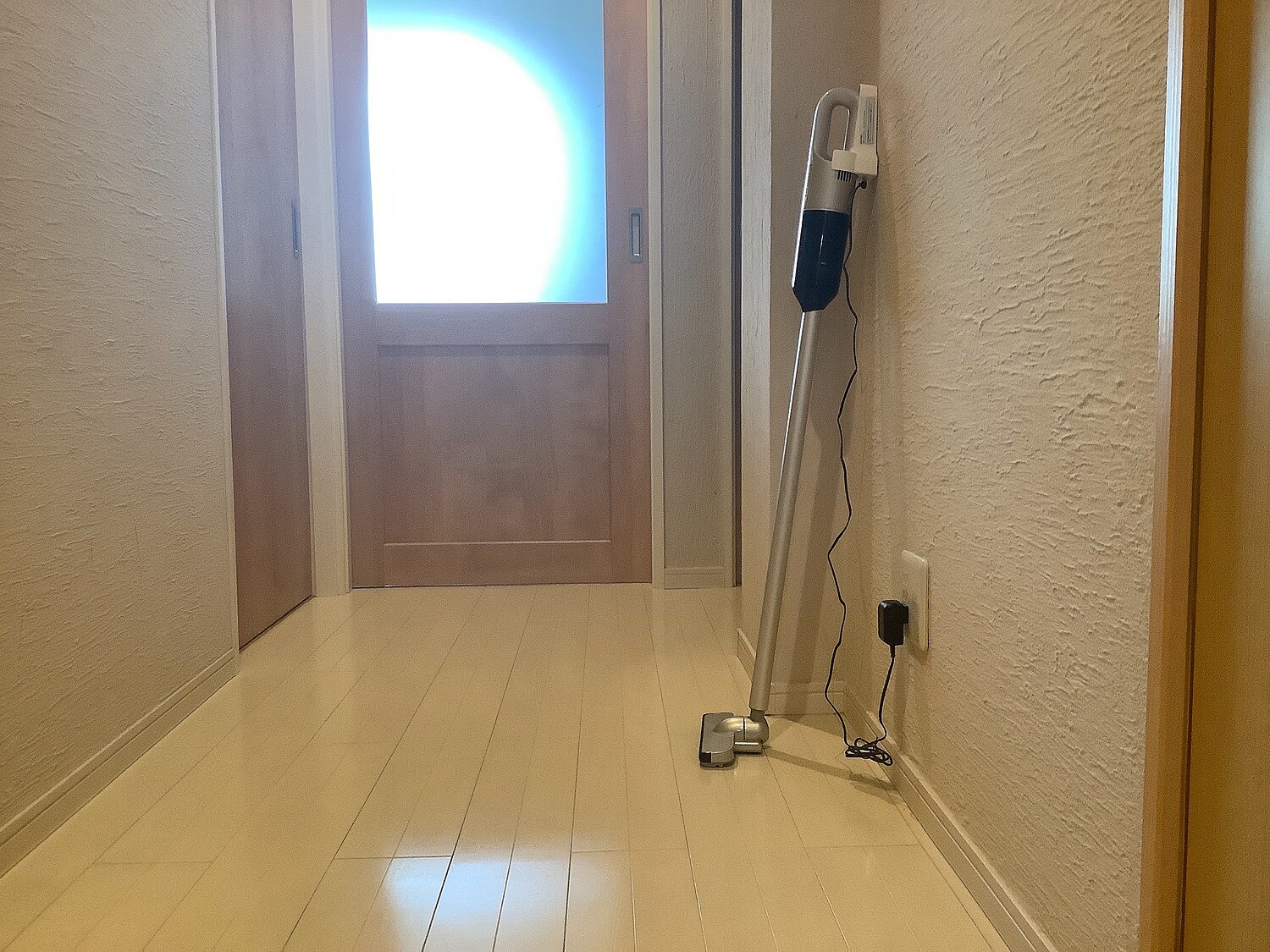 新品未使用　ドウシシャ　掃除機　VSQ-801D ドウシシャ コードレススティッククリーナー VSQ-801D-CG